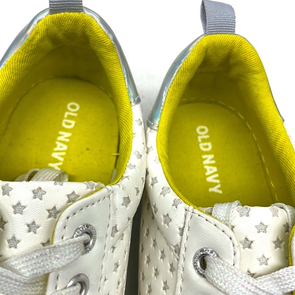 Old navy new star design sneakers girl sz 2 - Picture 7 of 8